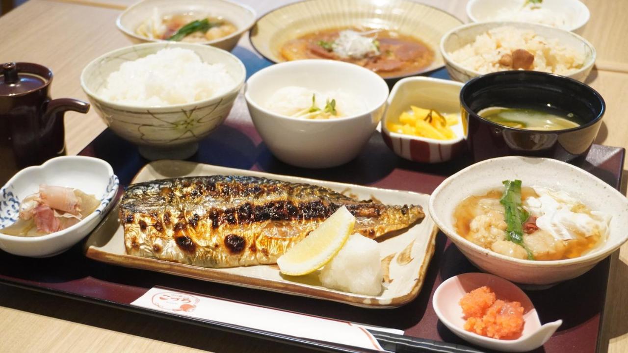 Via Inn Hakataguchi Ekimae Fukuoka  Buitenkant foto